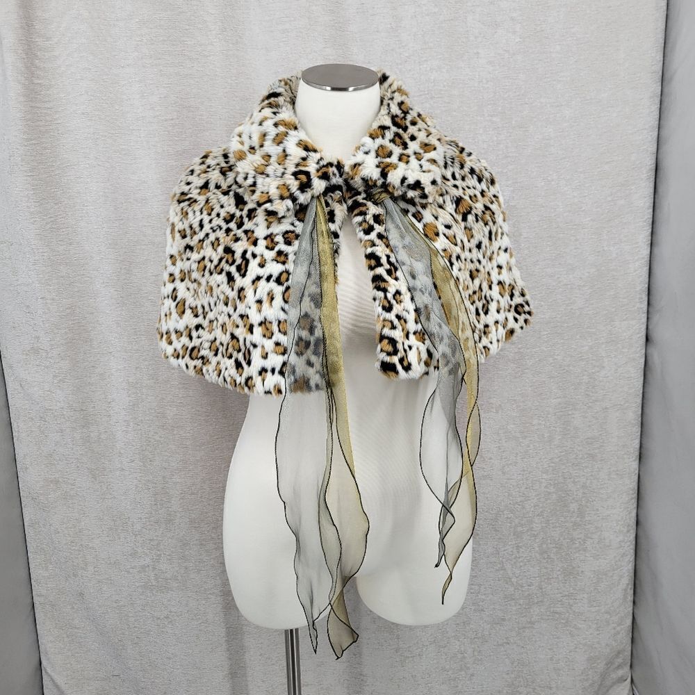 Newport News Y2K or 90s Leopard Print Faux Fur Cape with Bow - Picture 3 of 12